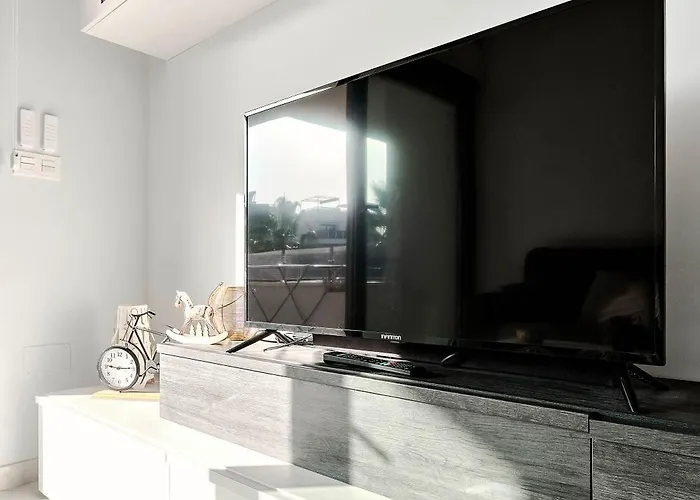 Apartament Sunrise New With Pool